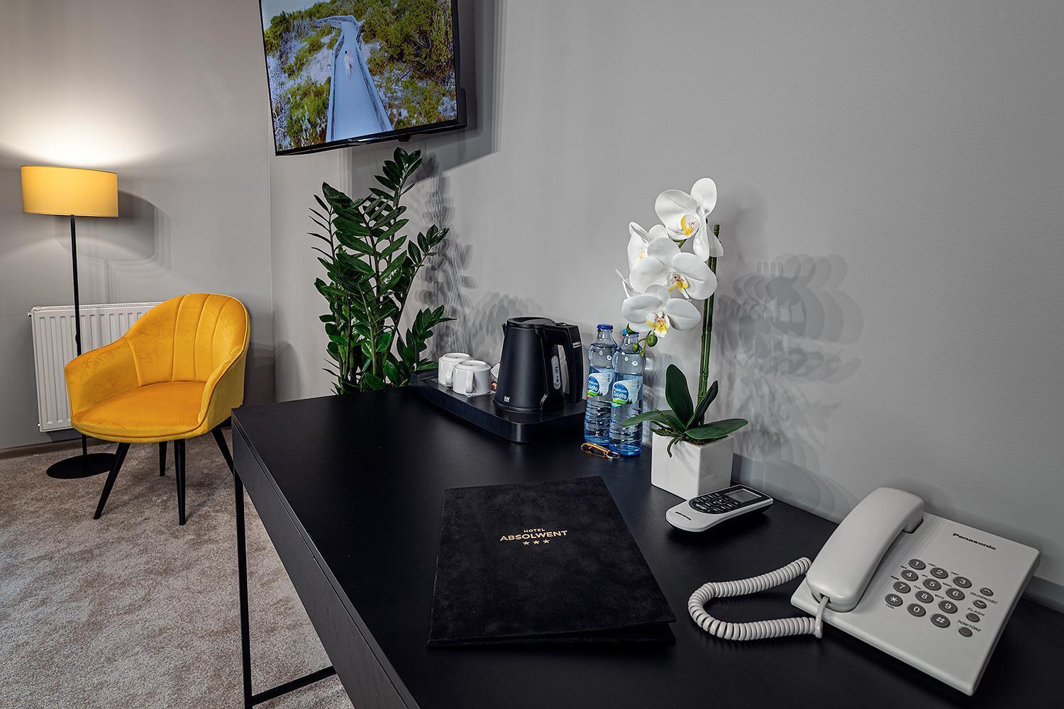 Hotel Absolwent Gostyń Exteriör bild