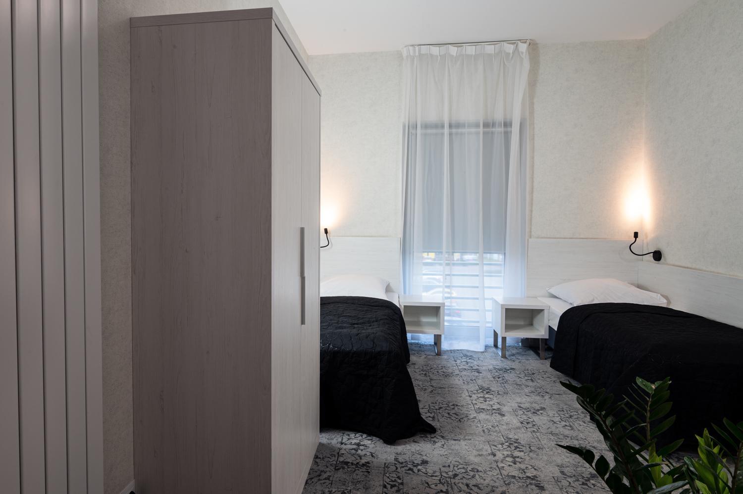 Hotel Absolwent Gostyń Exteriör bild